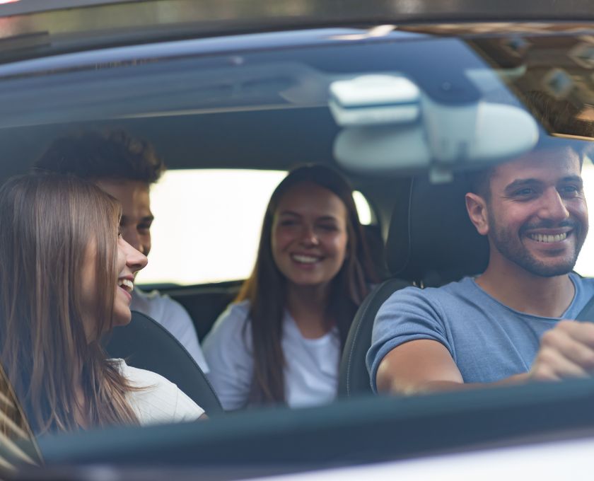 Guide to choosing the right car insurance - Mobile.jpg