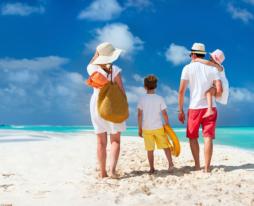 BeachFamily_840x680.jpg