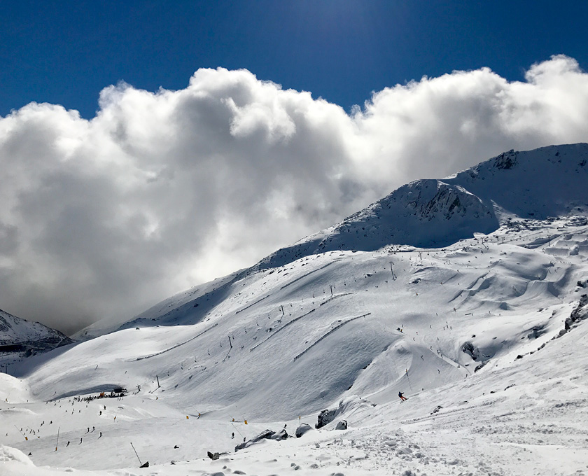 Skifield_840x680.jpg